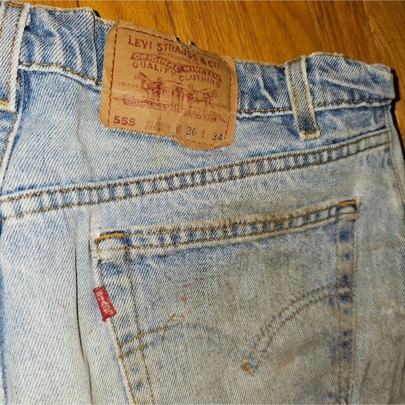 Men's Levi's Relaxed Fit Strait Leg 555 36x34 Distressed/Stained - Picture 5 of 8